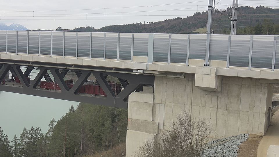 Livebild Baukamera 16 - Webcam 'nördliches Brückenauflager' - ÖBB Koralmbahn - Baustelle Tragwerkserneuerung Jauntalbrücke (ca. 5 Minuteninterval)